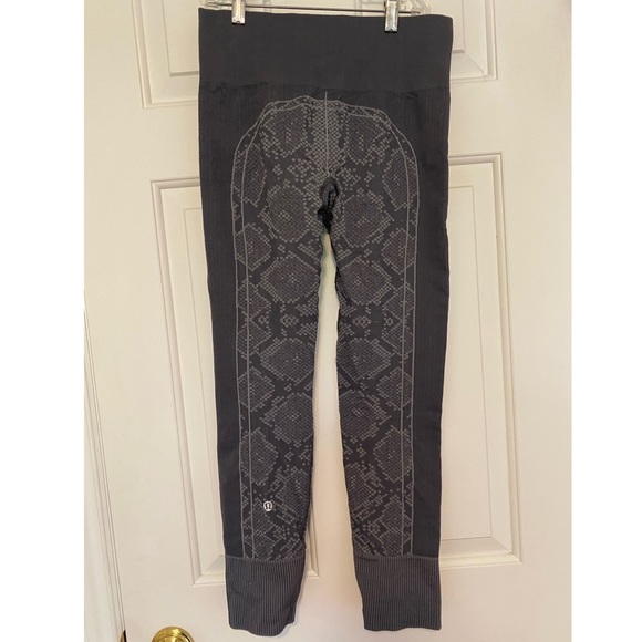 Lululemon Compression Leggings - Picture 2 of 2